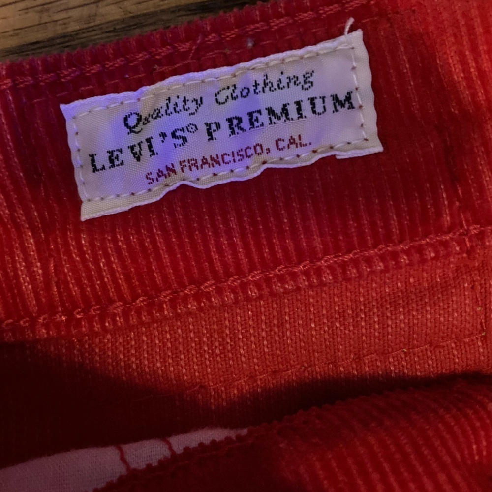 𝅺levi Strauss size 24 vintage y2k red Valentine’s Day corduroy miniskirt - Picture 10 of 15